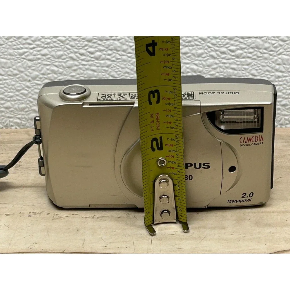 Olympus D-380 2002 Camedia Digital Camera 2.0 Megapixel